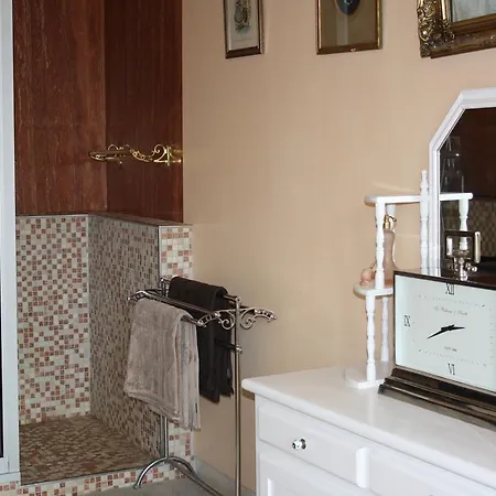 Demeure De Villiers Bed & Breakfast